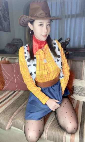 从路人角色开始的探索英雄谭