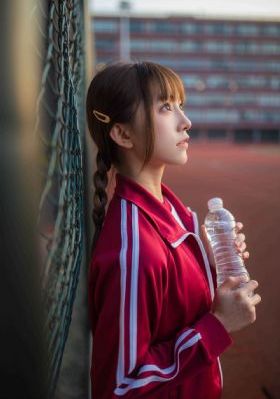 隔壁姐妹
