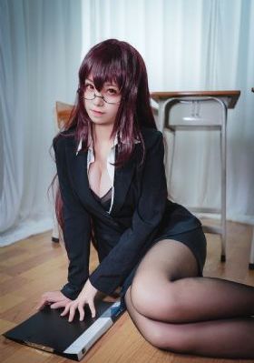 泌尿科女医生四中字