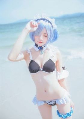 《偷窥女教师》在线观看